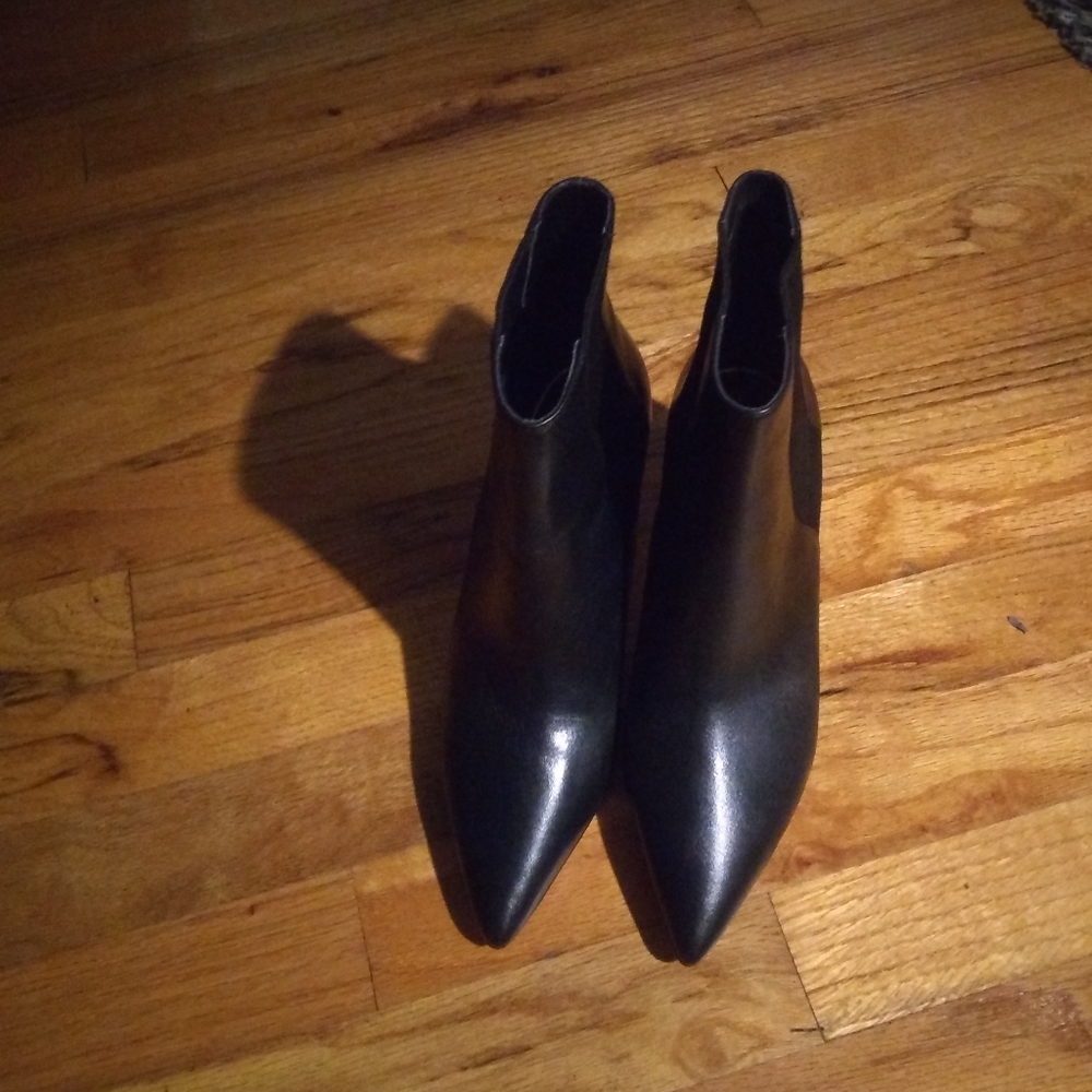 Cole Haan Vandem Wavy Bootie size 6B OBO